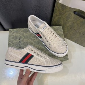 New Collection Gucci Shoes 041