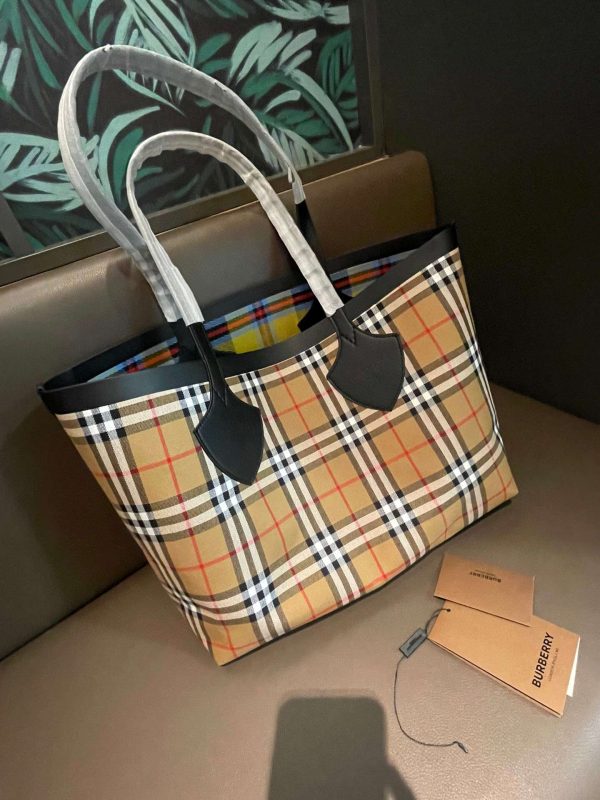 New Collection Burberry Bag 049