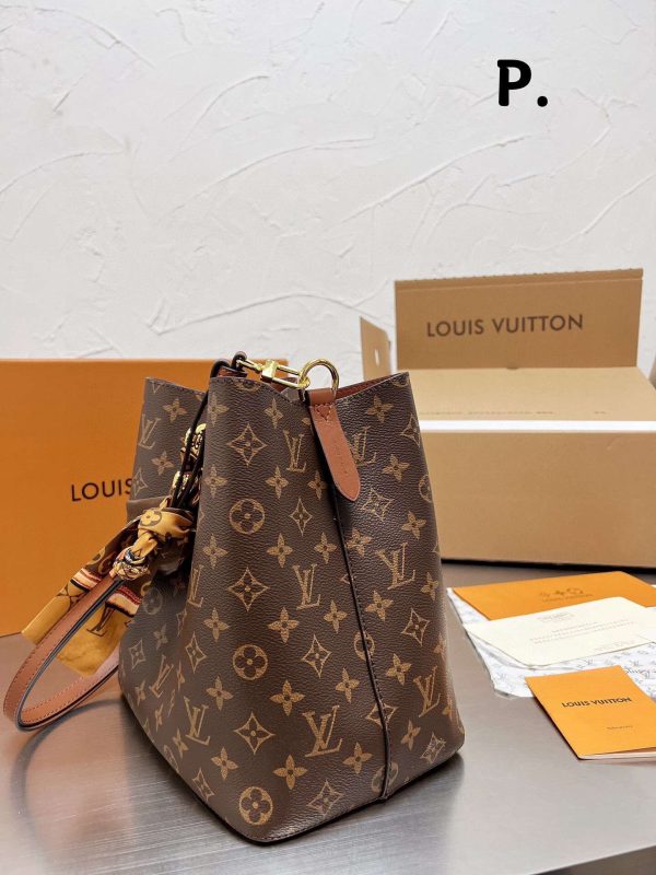 New Collection LV Bag 1084