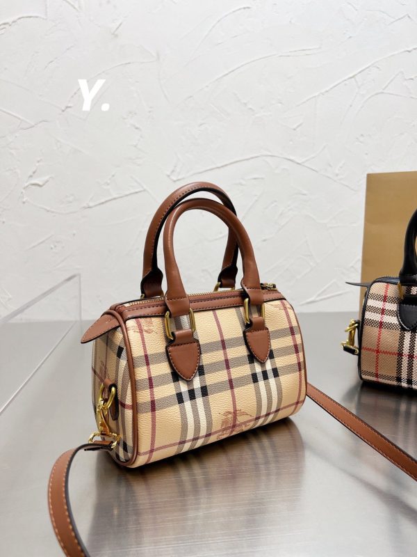 New Collection Burberry Bag 068