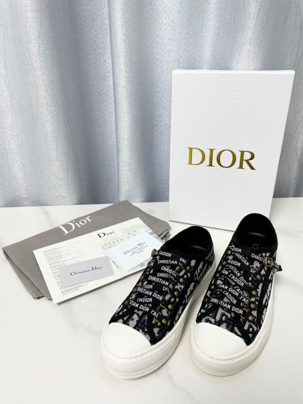 New Collection Dior Shoes 059