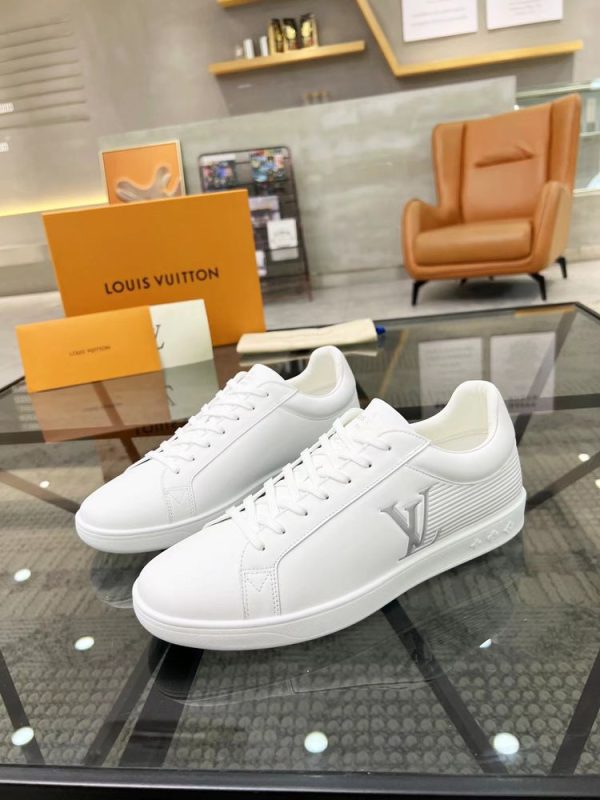 New Collection LV Shoes 057