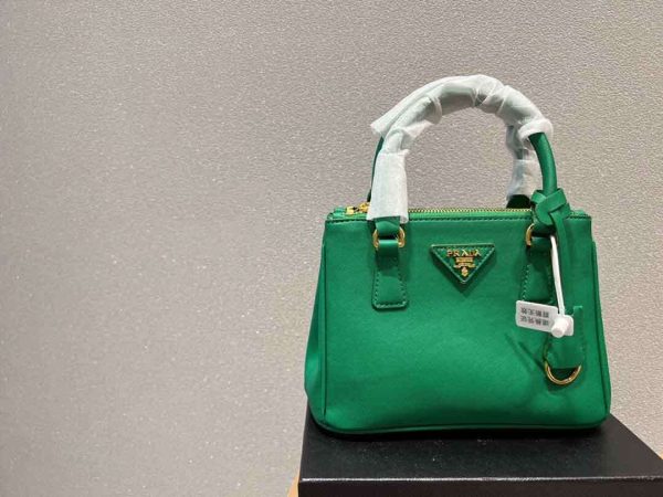 New Collection Prada Bag 054