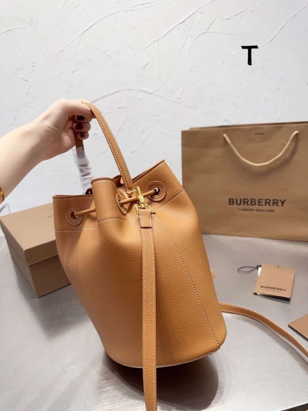 New Collection Burberry Bag 035