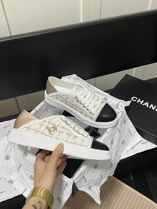 New Collection Chanel Shoes 077