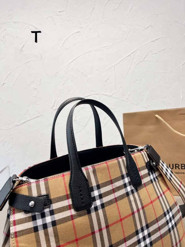 New Collection Burberry Bag 065