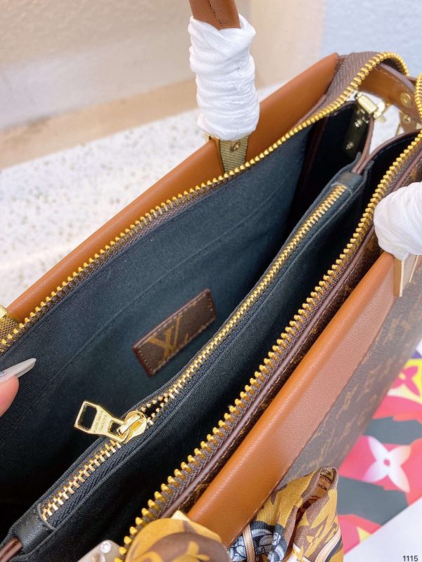 New Collection LV Bag 1011