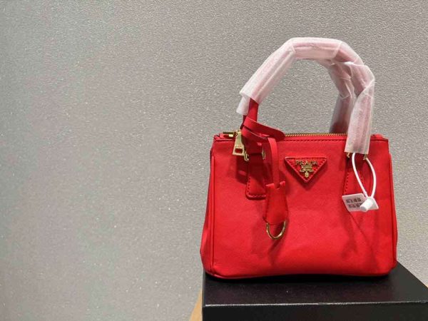 New Collection Prada Bag 054