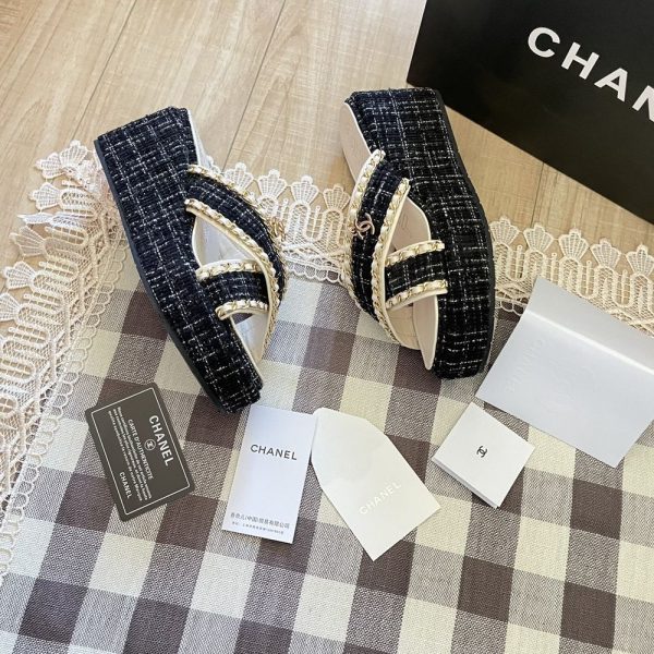 New Collection Chanel Shoes 043