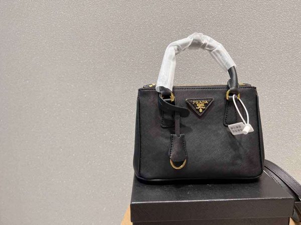 New Collection Prada Bag 054