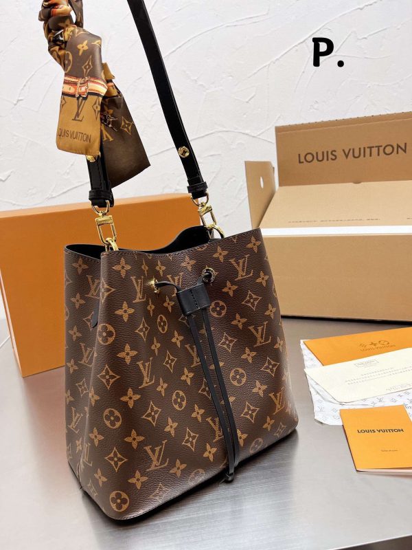 New Collection LV Bag 1084