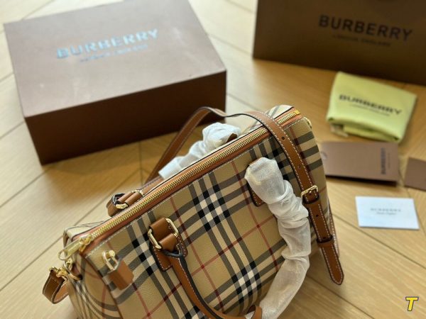 New Collection Burberry Bag 042