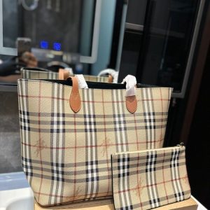 New Collection Burberry Bag 011