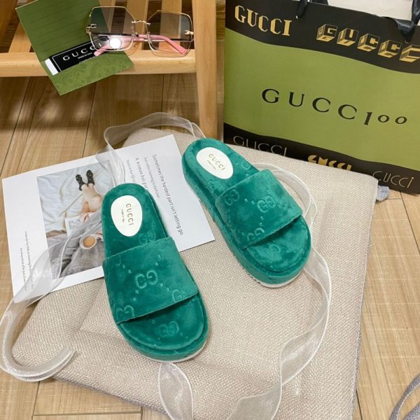 New Collection Gucci Shoes 082