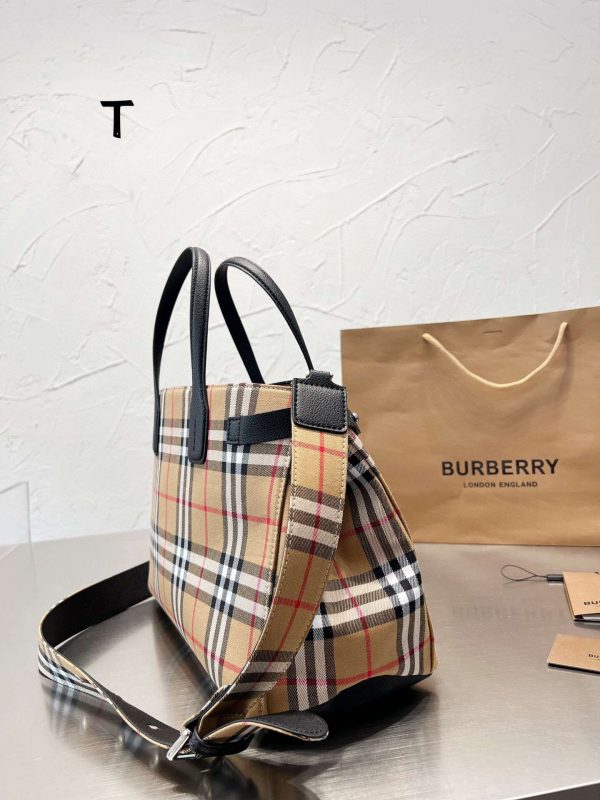 New Collection Burberry Bag 065