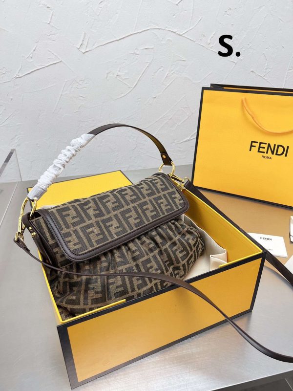 New Collection Fendi Bag 045