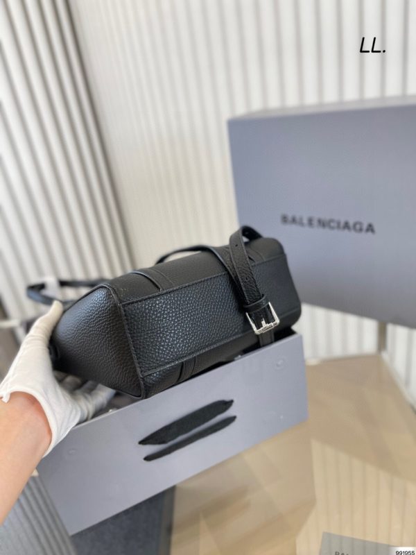 New Collection Balenciaga Bag 013