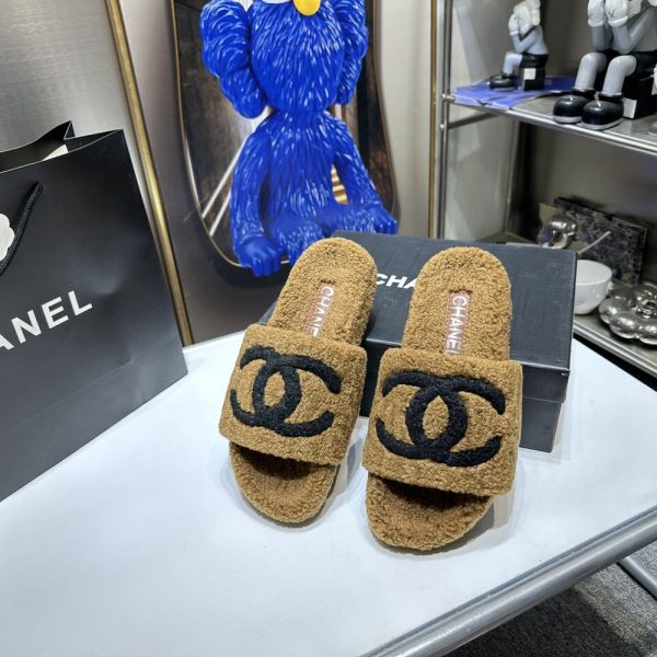 New Collection Chanel Shoes 021