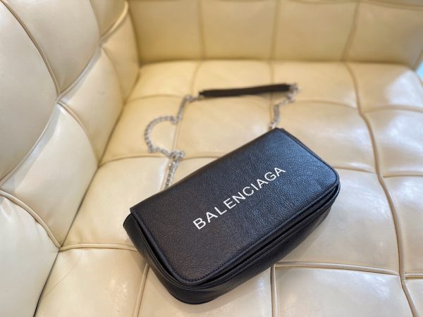 New Collection Balenciaga Bag 050