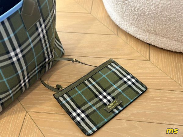 New Collection Burberry Bag 002