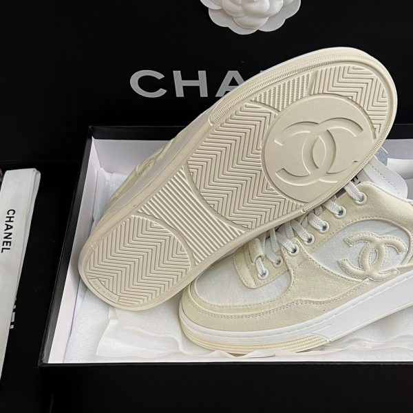 New Collection Chanel Shoes 004