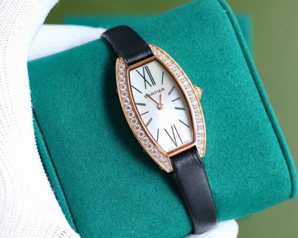 New Collection Cartier Watch 105