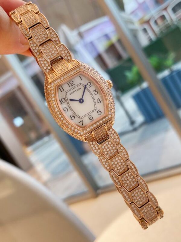 New Collection Cartier Watch 106