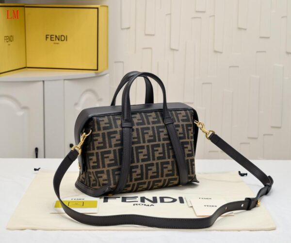 New Collection Fendi Bag 095