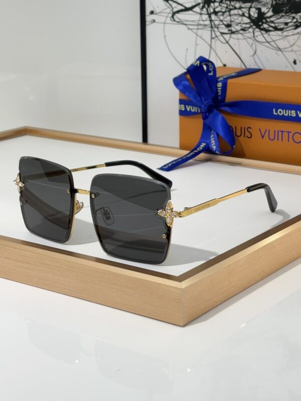 New Collection LV Glasses 087