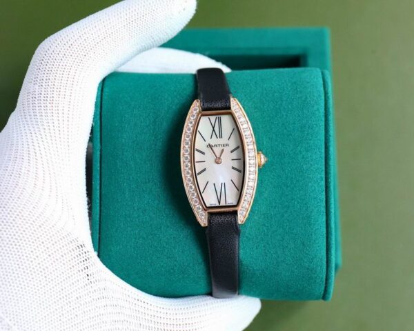 New Collection Cartier Watch 105