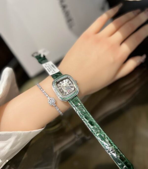 New Collection Cartier Watch 045