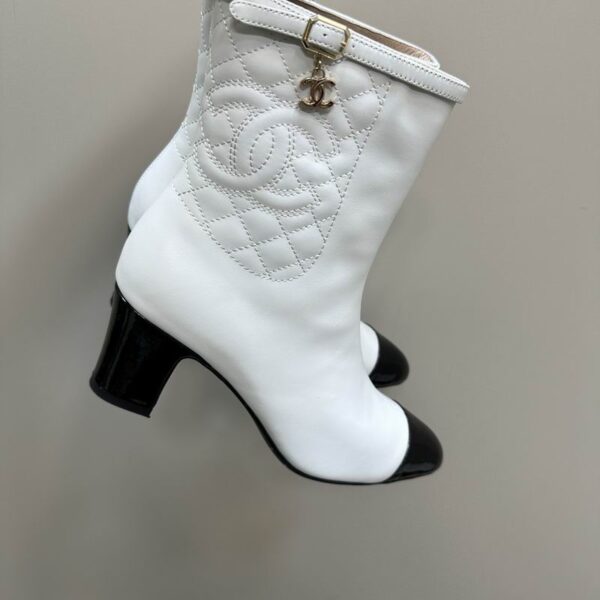 New Collection Chanel Shoes 166