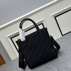 Dior 311 21x23.5x7.5cm ww (12) 1161064