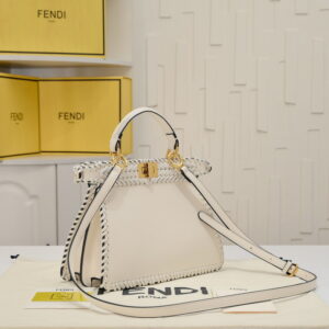 Fendi 3318 27x15x6cm ww22 1180493