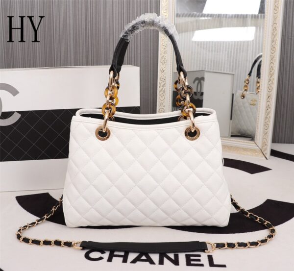 New Collection Chanel Bag 586