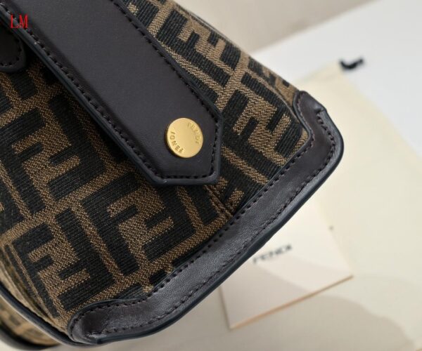 New Collection Fendi Bag 095