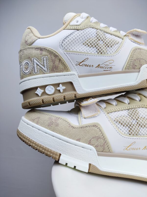 New Collection LV Trainer 043