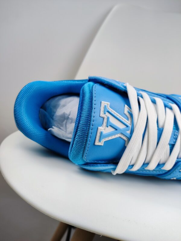 New Collection LV Trainer 022