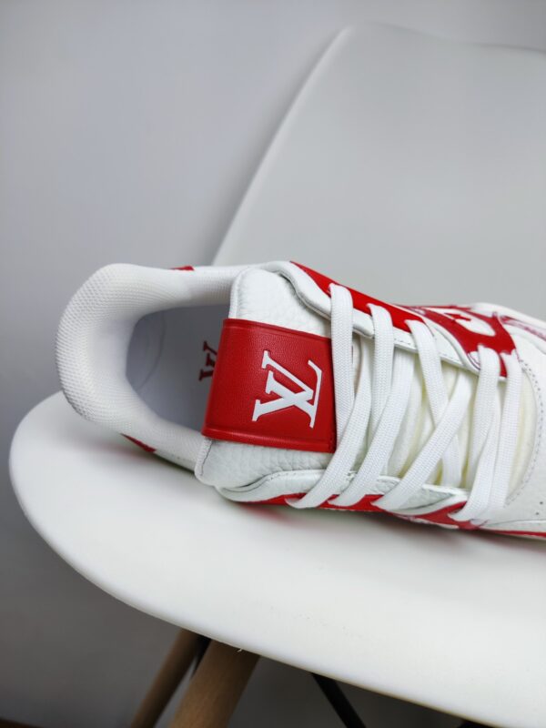 New Collection LV Trainer 027