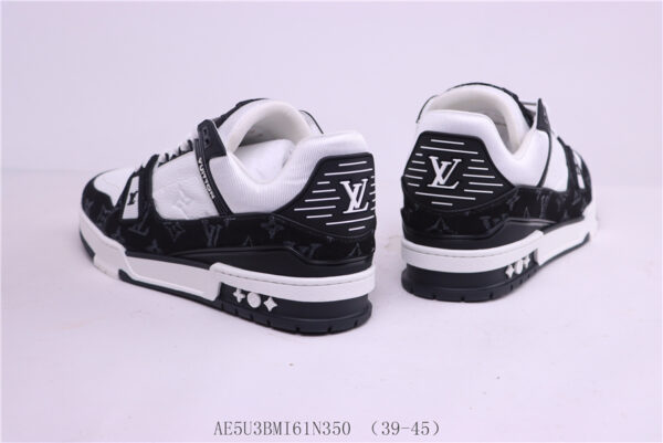 New Collection LV Trainer 086