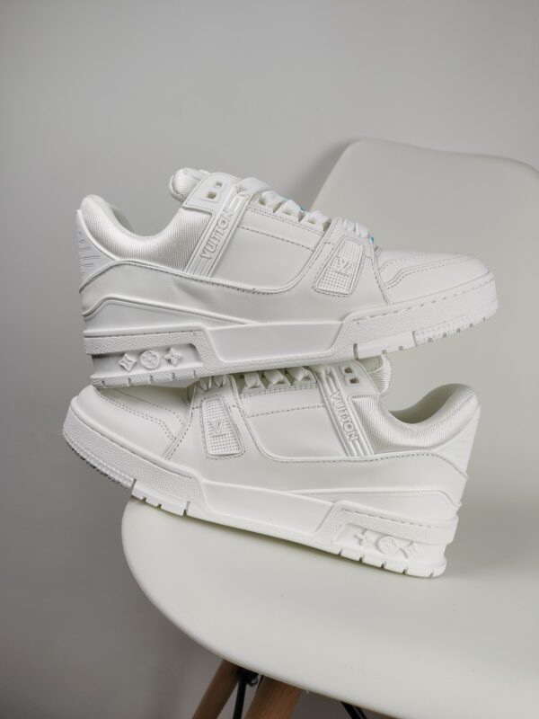 New Collection LV Trainer 003