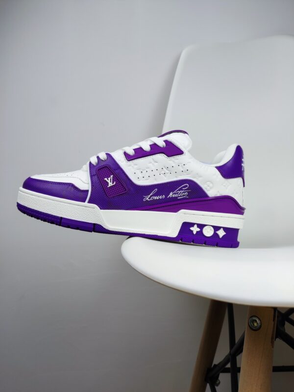 New Collection LV Trainer 037