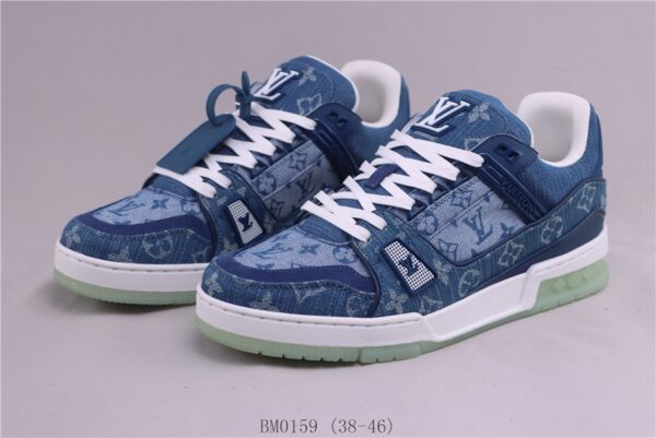 New Collection LV Trainer 071