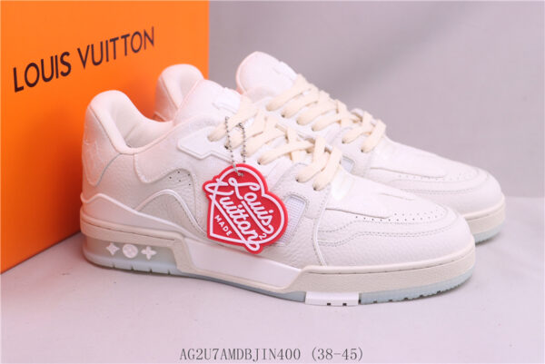 New Collection LV Trainer 060