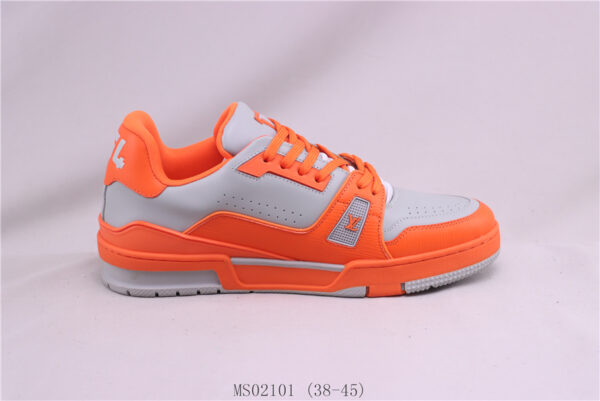 New Collection LV Trainer 056