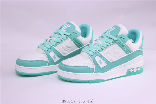 New Collection LV Trainer 074