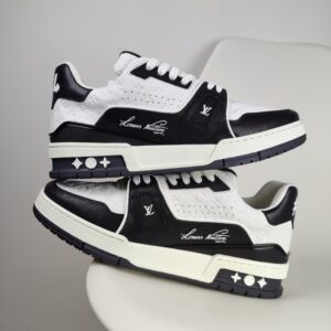 New Collection LV Trainer 032