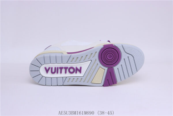 New Collection LV Trainer 090