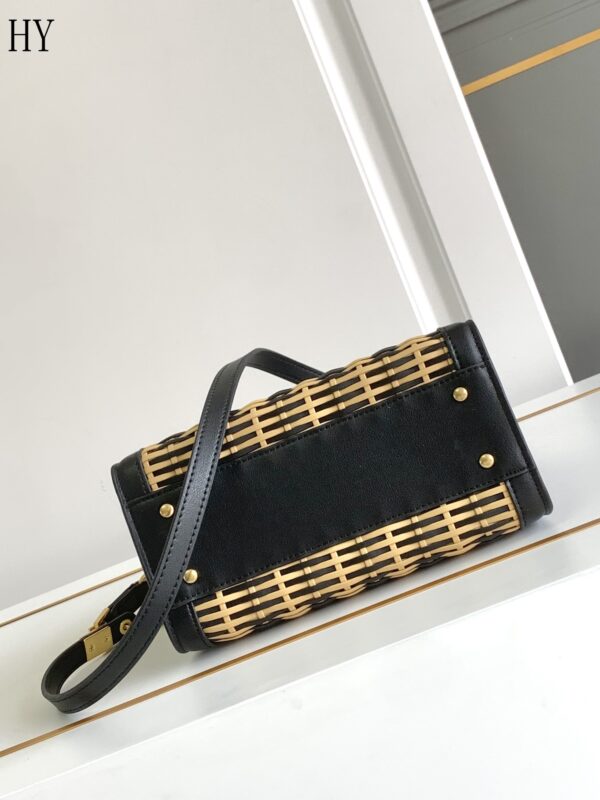 New Collection Valentino Bag 18