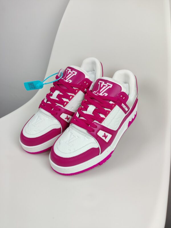 New Collection LV Trainer 048